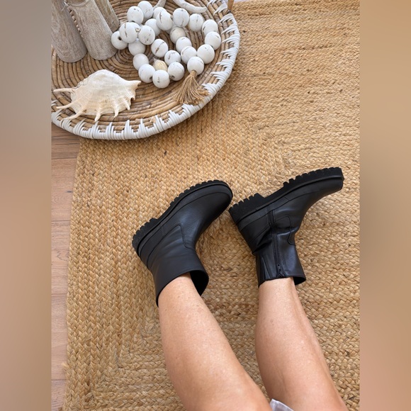 Free People Paloma Barcelo NWT Combat Black Best seller LOVE 🌈❤️ - Picture 10 of 14